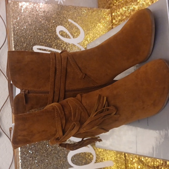 Breckelles Shoes - Faux Suede boots